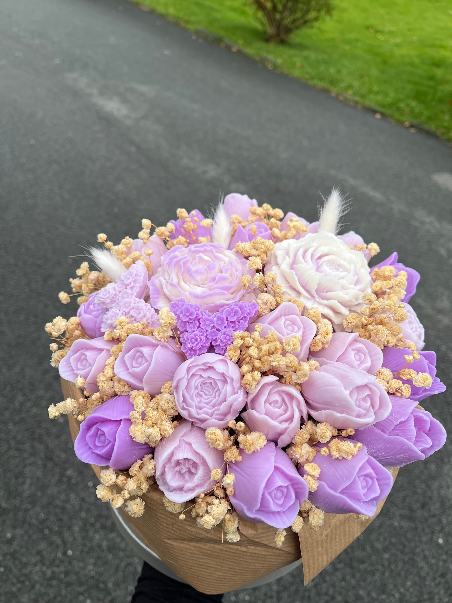 Purple bouquet with Intense Fresh Sky scent