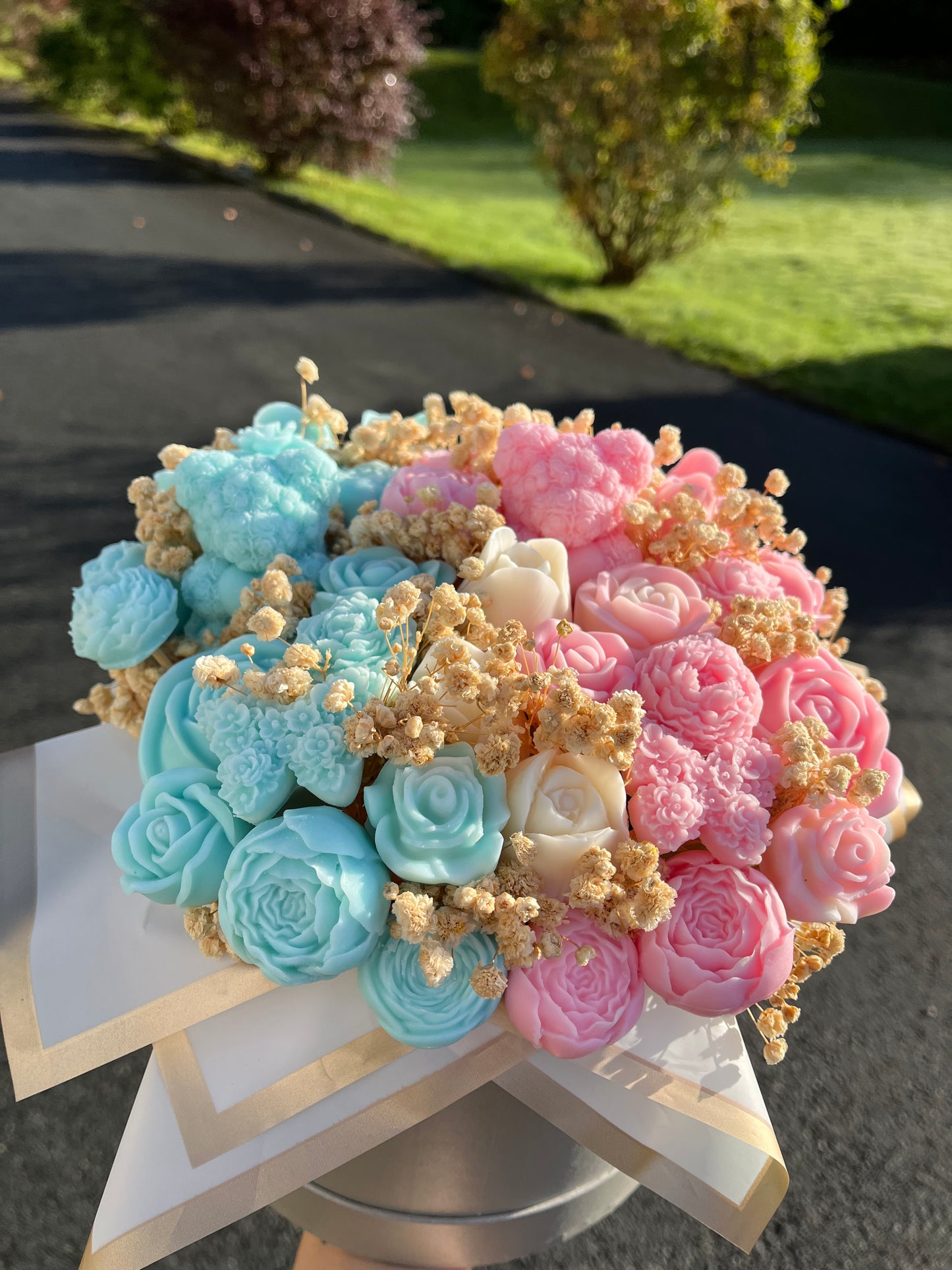 Baby shower wax melt bouquet